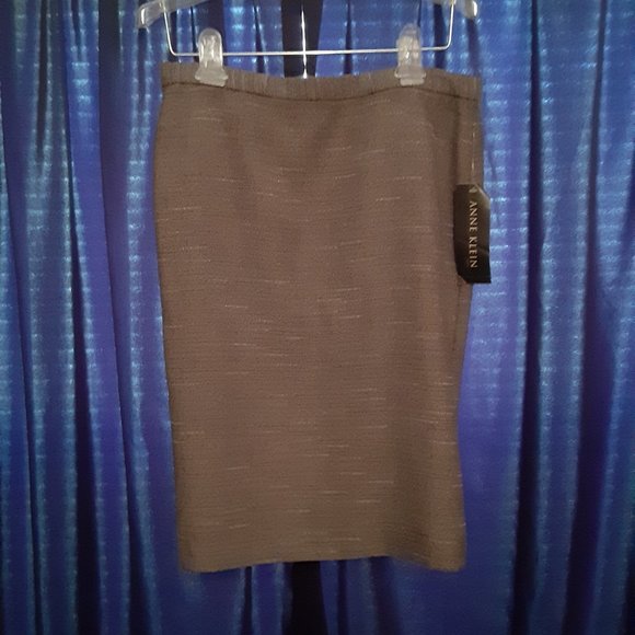 Anne Klein 2 Pc Grey Short Sleeve Suit - Picture 5 of 15